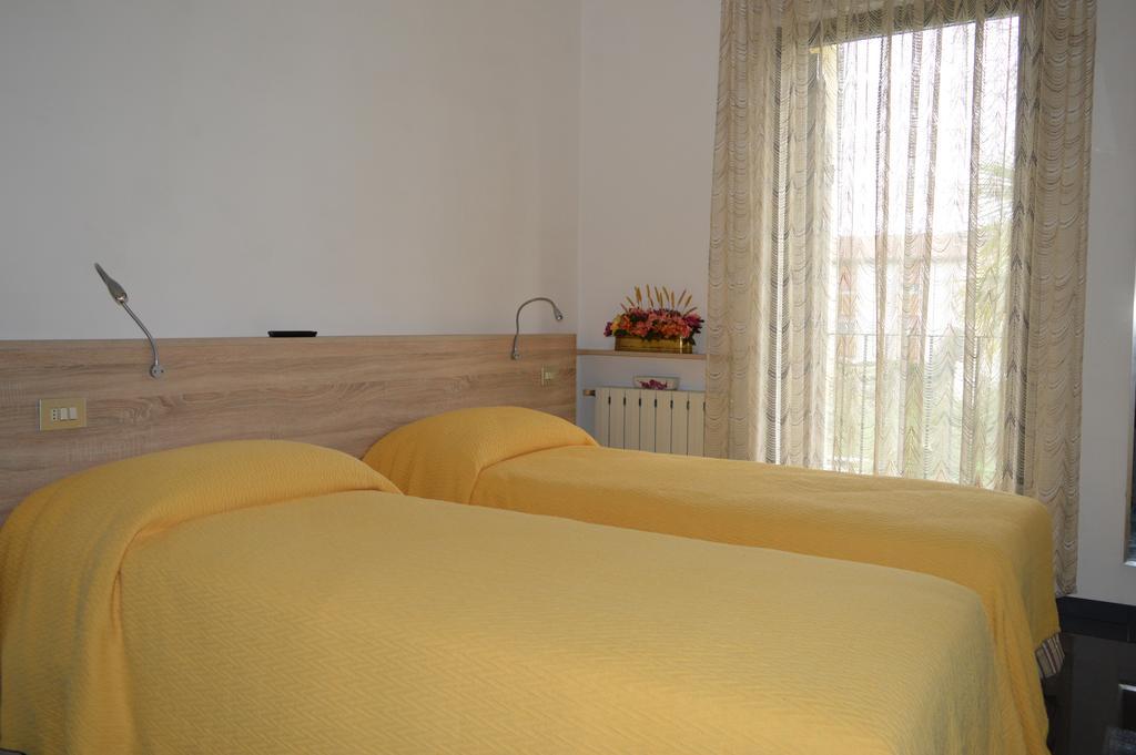 Bed and Breakfast Il Corso Novara Exteriér fotografie